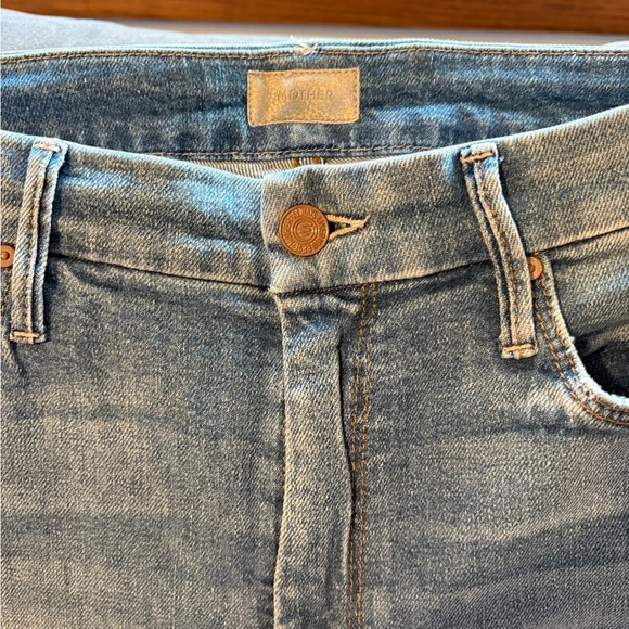 MOTHER High Waisted Looker Ankle Fray Blue Jeans in Thrilling Shots - Picture 7 of 11